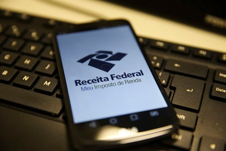 Left or right receita federal imposto renda